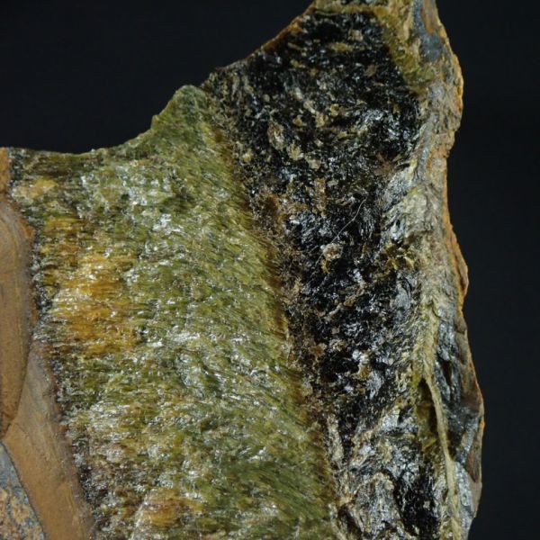 タイガーアイ 45.2g BTG042 南アフリカ産 虎目石 天然石 パワーストーン 原石の画像2