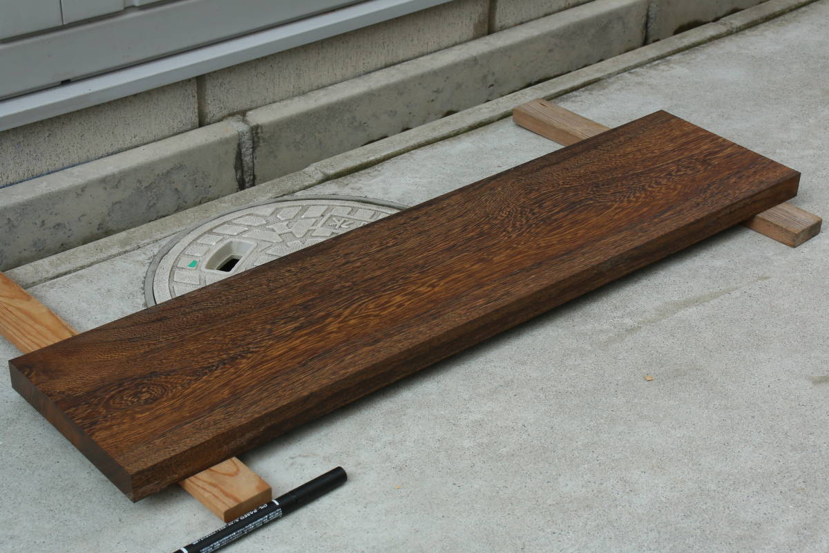 本鉄刀木　タガヤサン　タガヤ　テーブル　高級材　無垢材　一枚板　看板　長さ70.0cm　幅16.7cm　厚み2.3cm