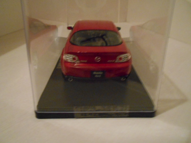 スペシャルスケール1/24国産名車コレクション(56) マツダ RX-8（2003） (ミニチュアのみ) 新品専用ケース入り_画像3