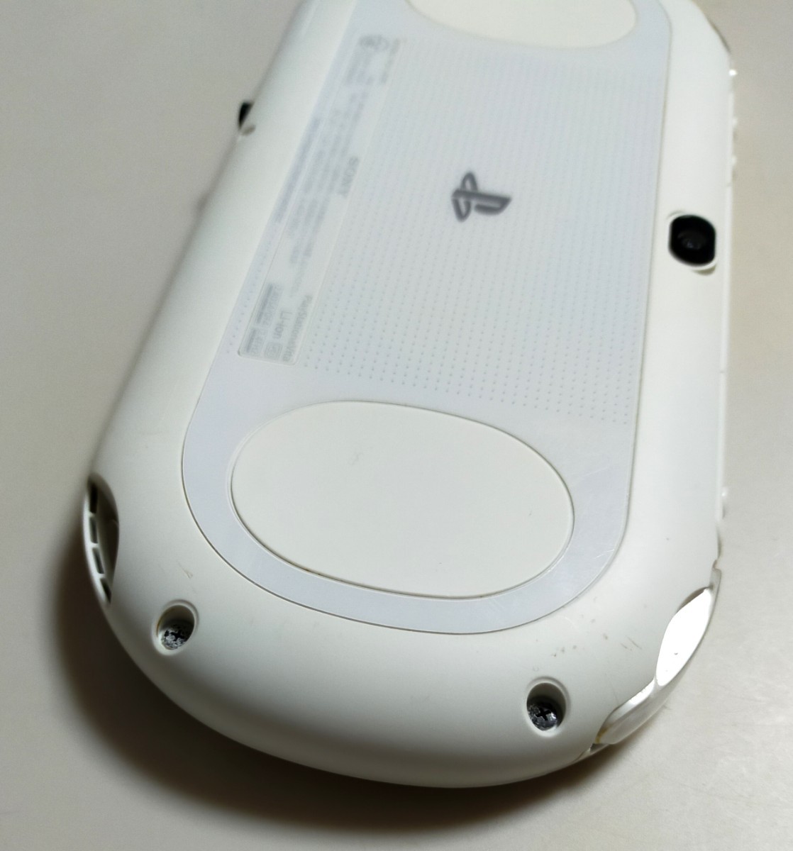 PSVita PCH-2000 本体 ホワイト＋メモリーカード16GB 動作確認済み