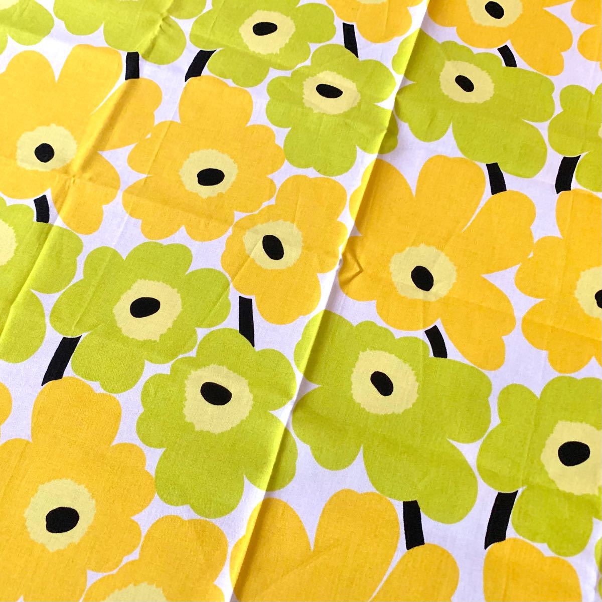 新品★marimekko はぎれ　生地　ミニウニッコ　ライムイエロー　黄緑　ライムグリーン mini unikko 北欧　布　花柄