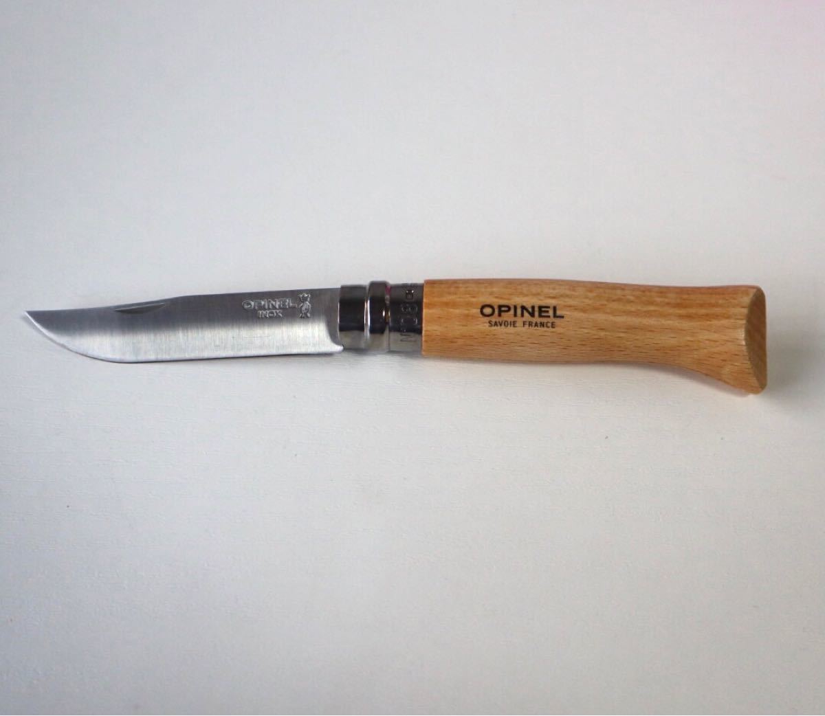 オピネルNo.8ステンレスナイフ