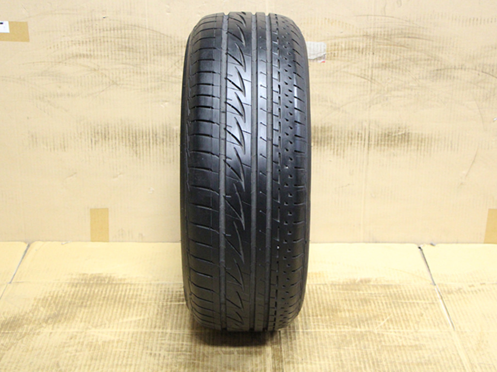 A31 BS ブリヂストン LUFT RV ECOPIA 225/55R17 101W 1本 2016年 バリ溝 9分山 中古品タイヤ 手渡し可能です 山梨県_画像1