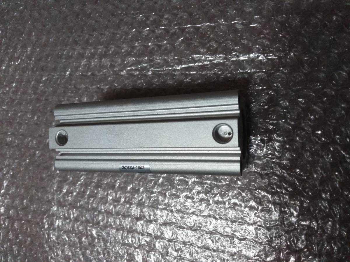 SMC　シリンダ　CDQ2AS32-75DCZ　1臺 