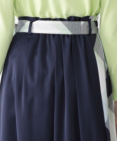 [ new goods ] Blue Label k rest Bridge scarf print skirt NV