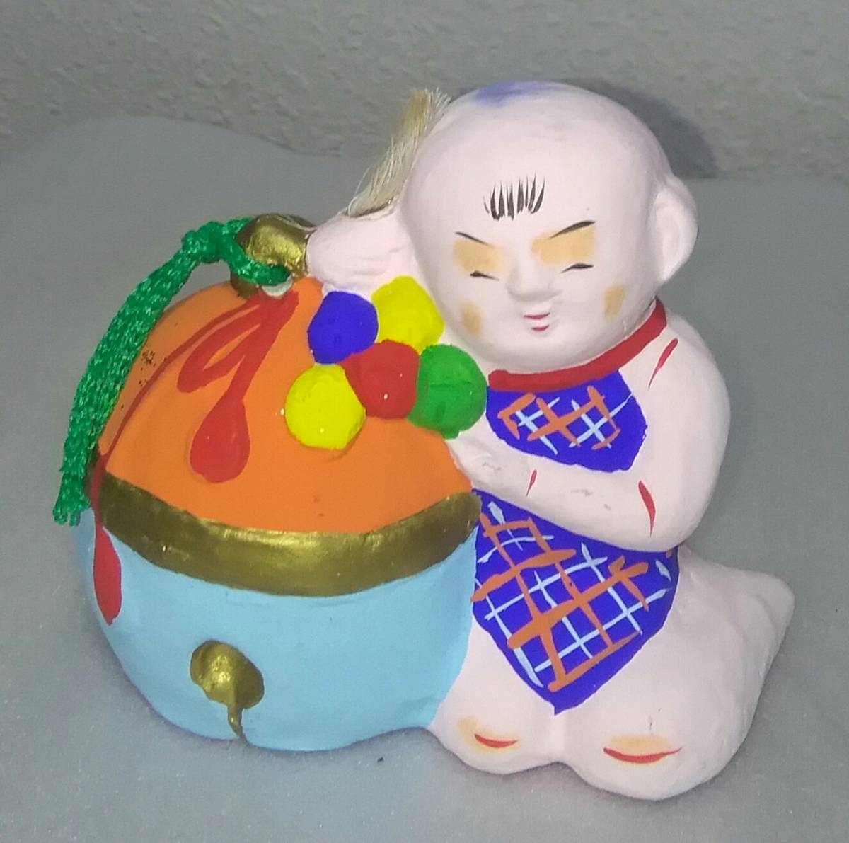 ★　土鈴　鈴に寄りかかり寝る子供　歌舞伎　土産物　神社　寺　置物　飾り物　オブジェ　その他