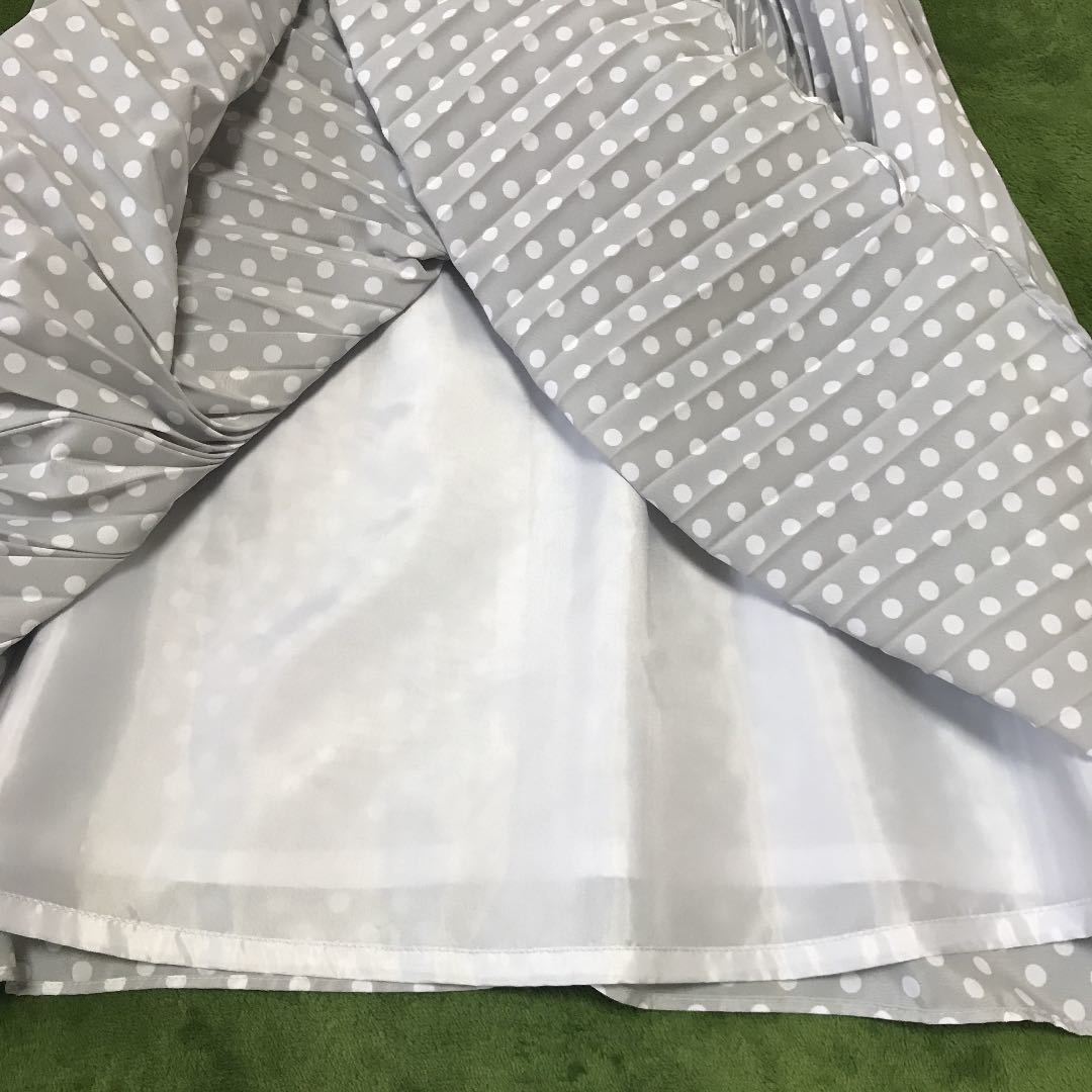ヤフオク 美品 着用2回のみ Bebe プリーツワンピース フォ ヤフオク 美品 着用2回のみ Bebe プリーツワンピース フォ