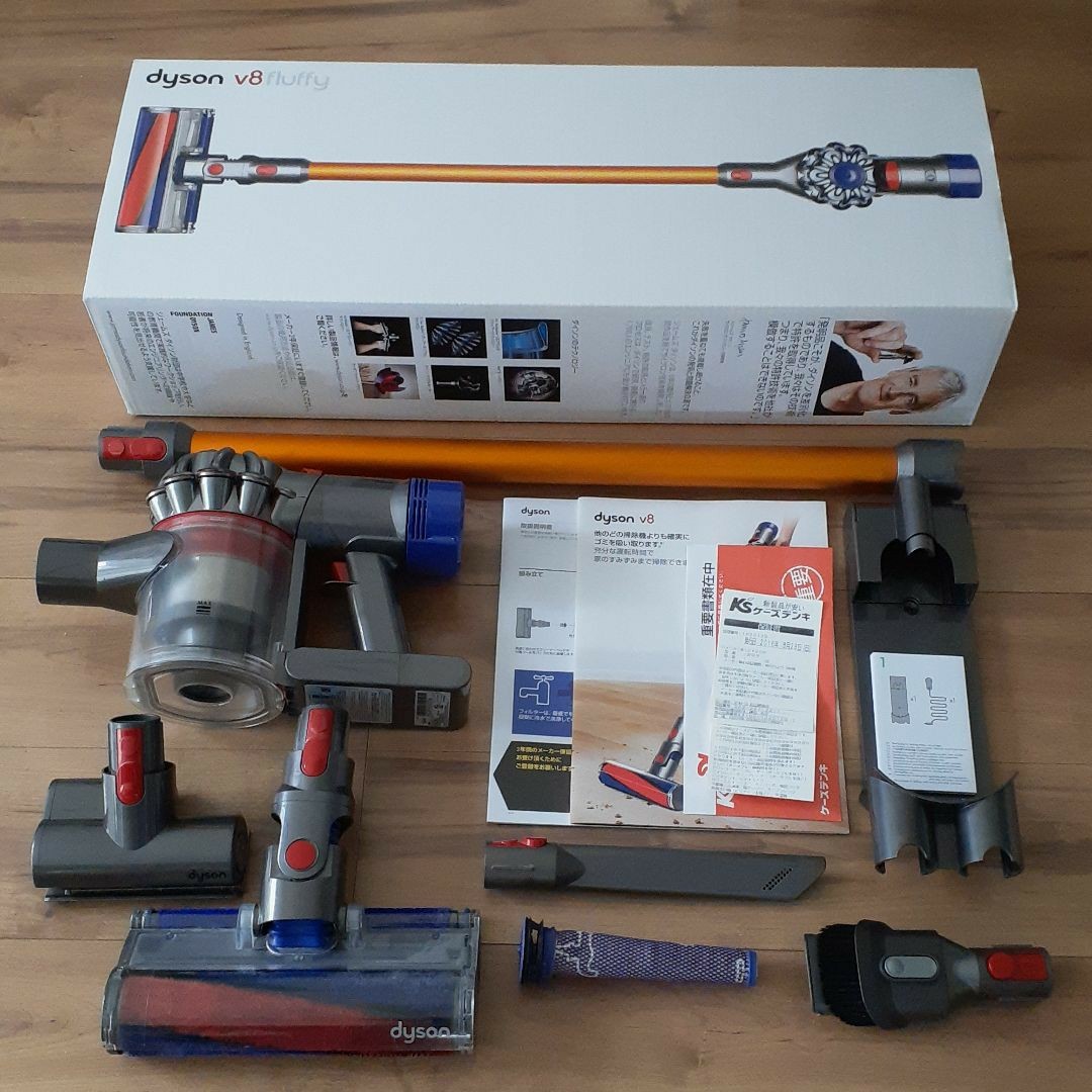 dyson ダイソン v8 コードレスクリーナー Fluffy コードレス掃除 dyson ダイソン v8 コードレスクリーナー Fluffy コードレス掃除
