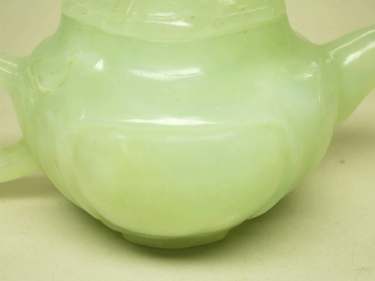 [大幸]　中国美術　玉茶壺　玉の急須　良品　唐物古玩　天然石　古玉　翡翠　緑石　水注　水滴　煎茶具