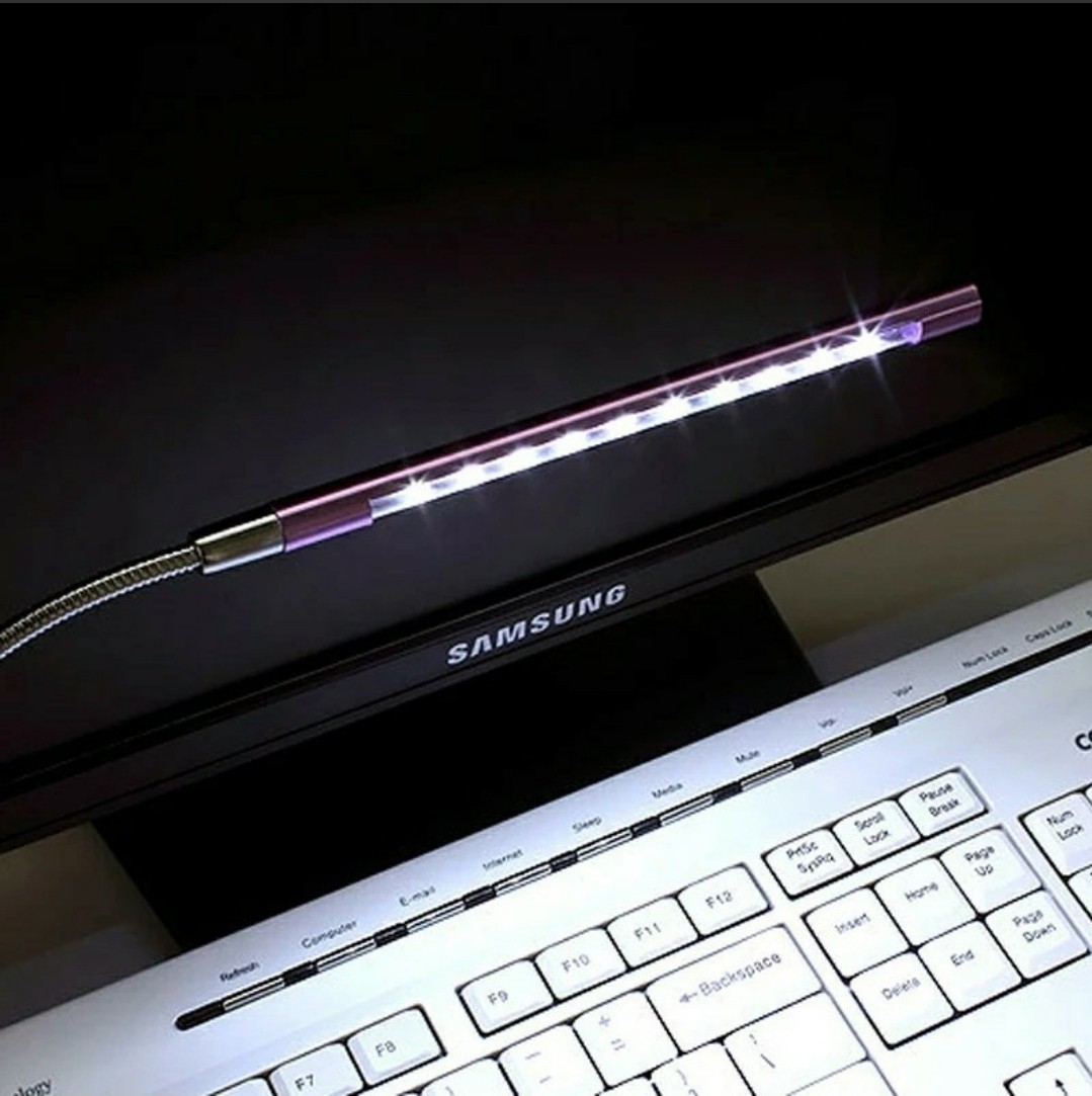 LEDデスクライト　色シルバー　USB接続　アーム自由可動　新品