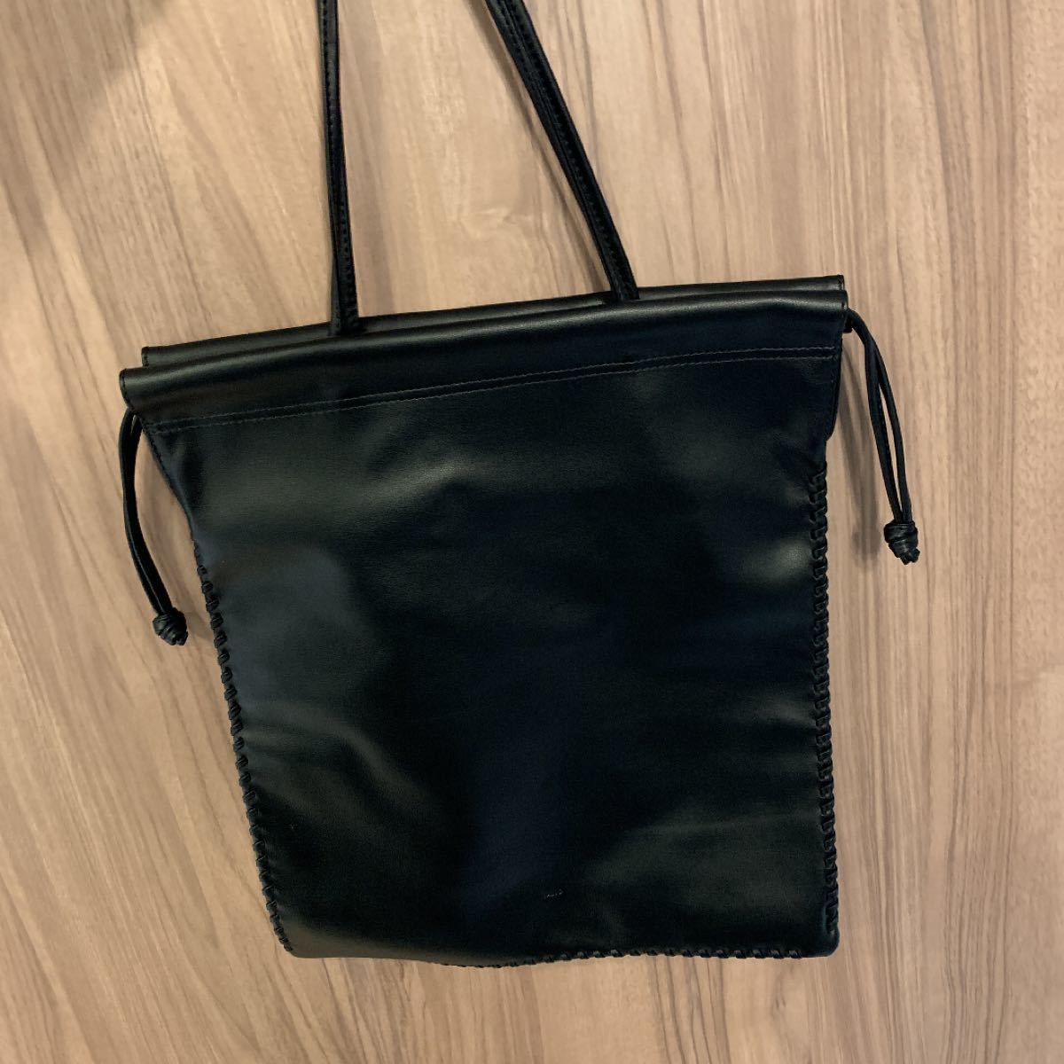vasic wells ショルダーバッグ 黒 大きいサイズ 超美品|Yahoo vasic wells ショルダーバッグ 黒 大きいサイズ 超美品|Yahoo
