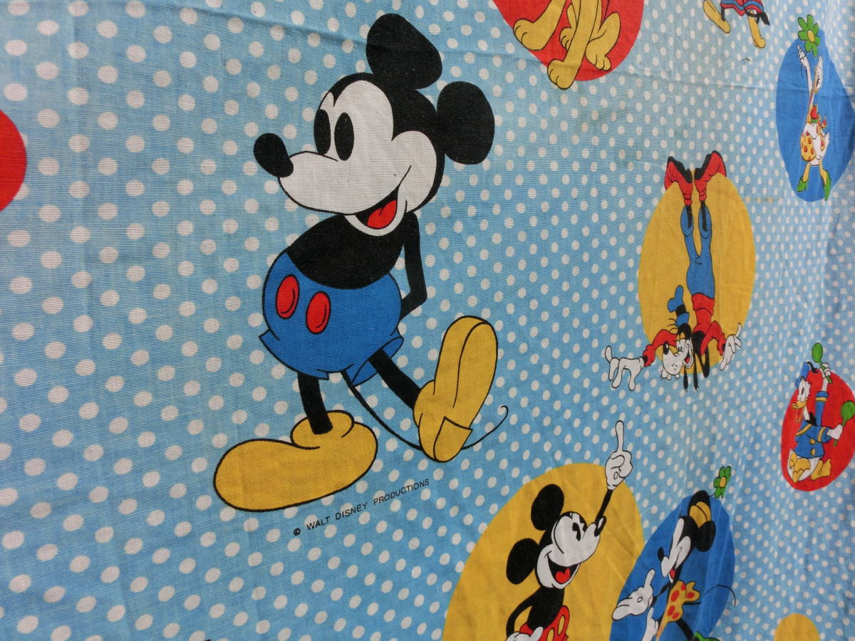  Vintage Disney polka dot bedcover pompon attaching 