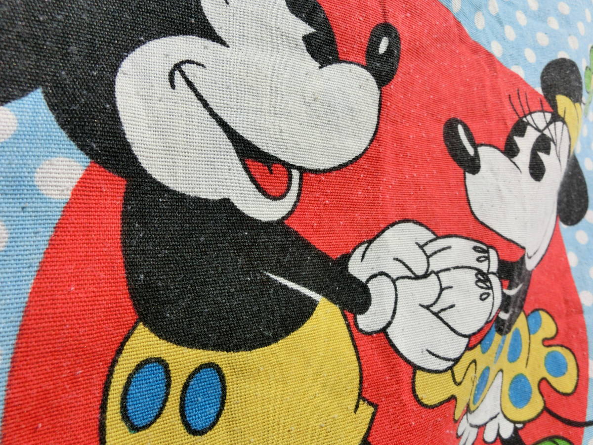  Vintage Disney polka dot bedcover pompon attaching 