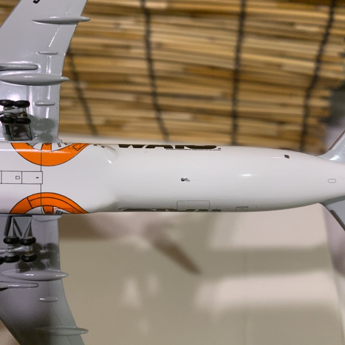 ANA 全日空商事 スターウォーズbb8塗装 ボーイング777-300er 1 ANA 全日空商事 スターウォーズbb8塗装 ボーイング777-300er 1