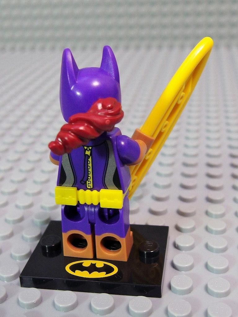 ★LEGO★ミニフィグ【The LEGO Batman Movie 2】Vacation Batgirl(7102009)_画像3