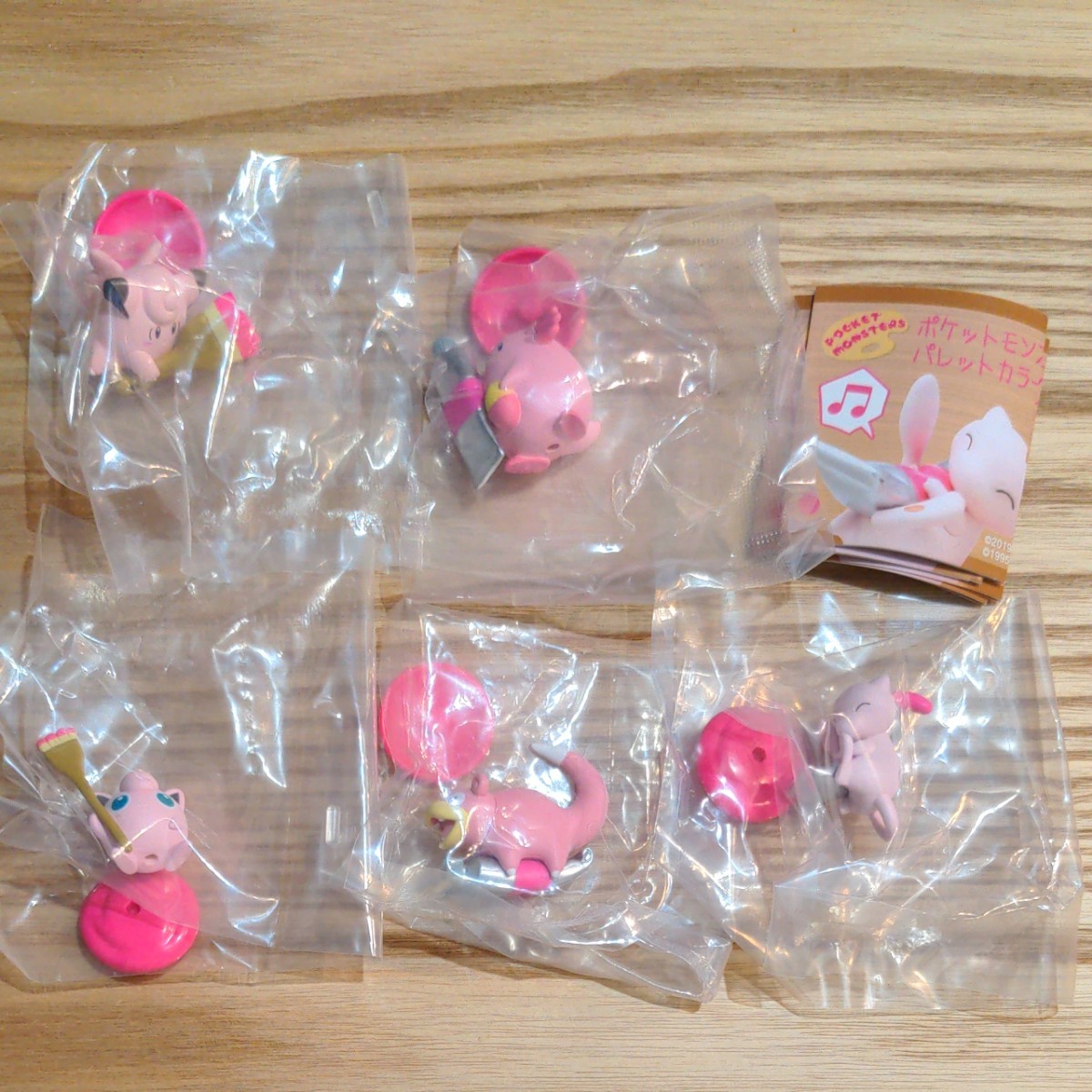 Paypayフリマ ポケットモンスター パレットカラー コレクション Pink ポケモン ピンク 全5種 ラッキー プリン ピッピ ミュウ ヤドン