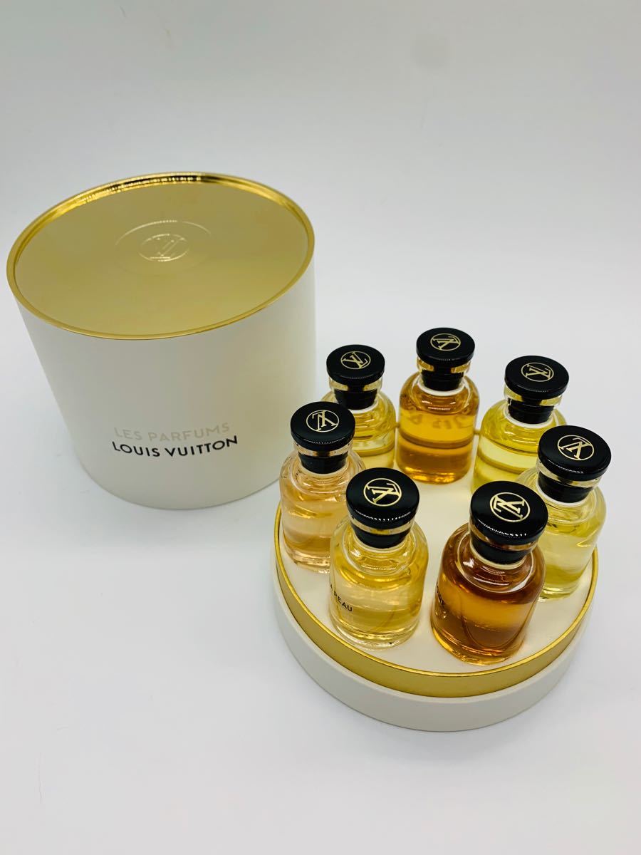 売れ筋】 最終値下げ ルイ・ヴィトン 未使用 10ml×7本入り PARFUMS LES 週末セール ルイヴィトン香水・ミニチュア(10ml×7本) ユニセックス
