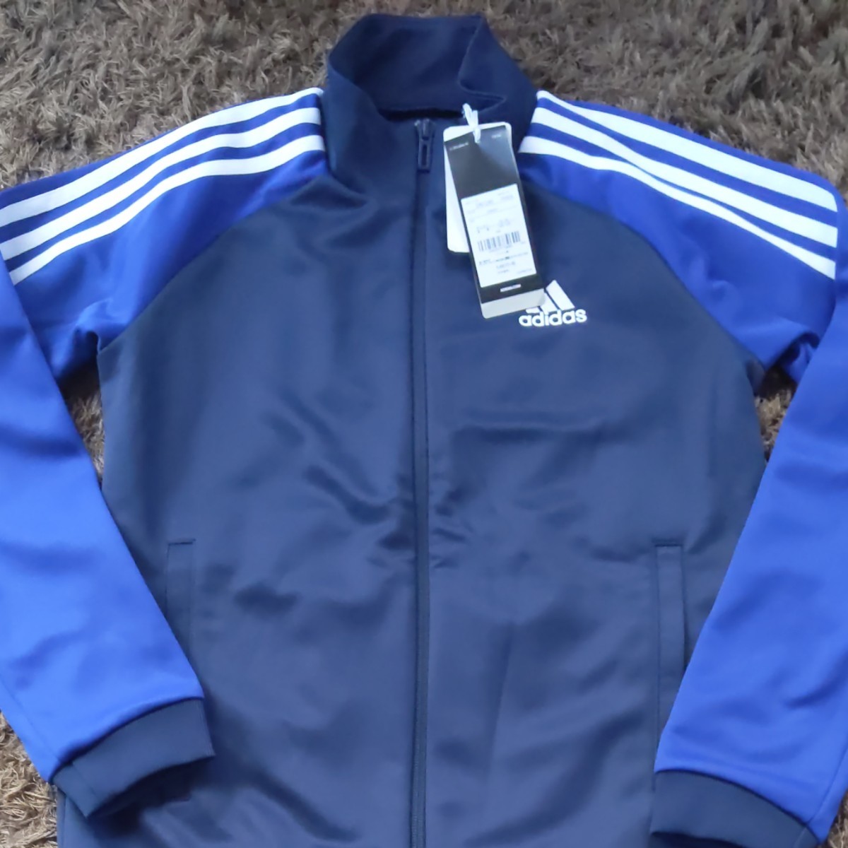 Paypayフリマ 定価5490円 新品 アディダス ジャージ 150 フルジップ Adidas Paypayフリマ 定価5490円 新品 アディダス ジャージ 150 フルジップ Adidas