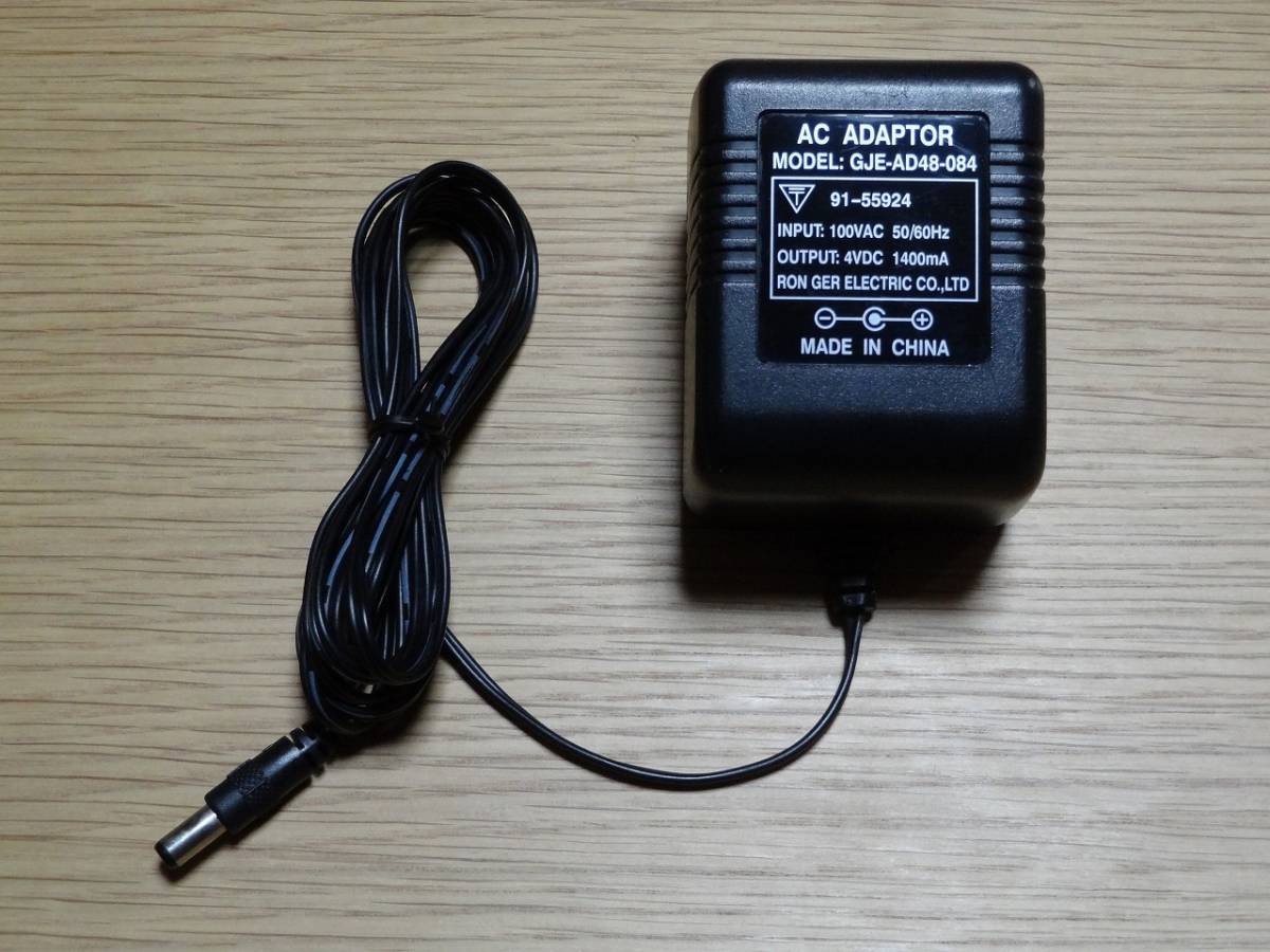 RON GER ELECTRIC　ACアダプタ／電源アダプター／充電器　GJE-AD48-084　DC4V　1400mA　コネクタ径 5.5㎜×2.1㎜_画像1