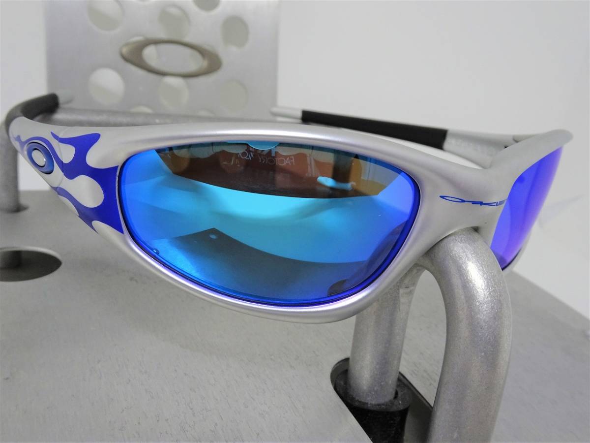 本物品質の 新品未使用OAKLEY ストレートジャケットファイヤーパターン