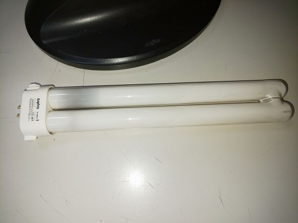 [ consumer electronics ] fluorescent lamp stand screw type details unknown 