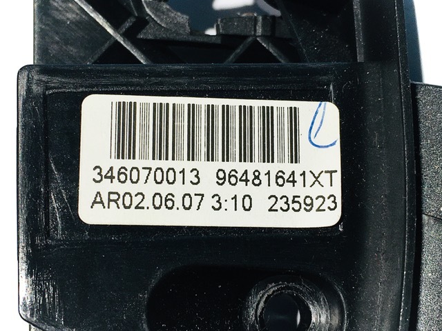 シトロエン C4 ピカソ エクスクルーシブ B58RFJP 純正 パドルシフト 左 右 96481641XT／96591774XT