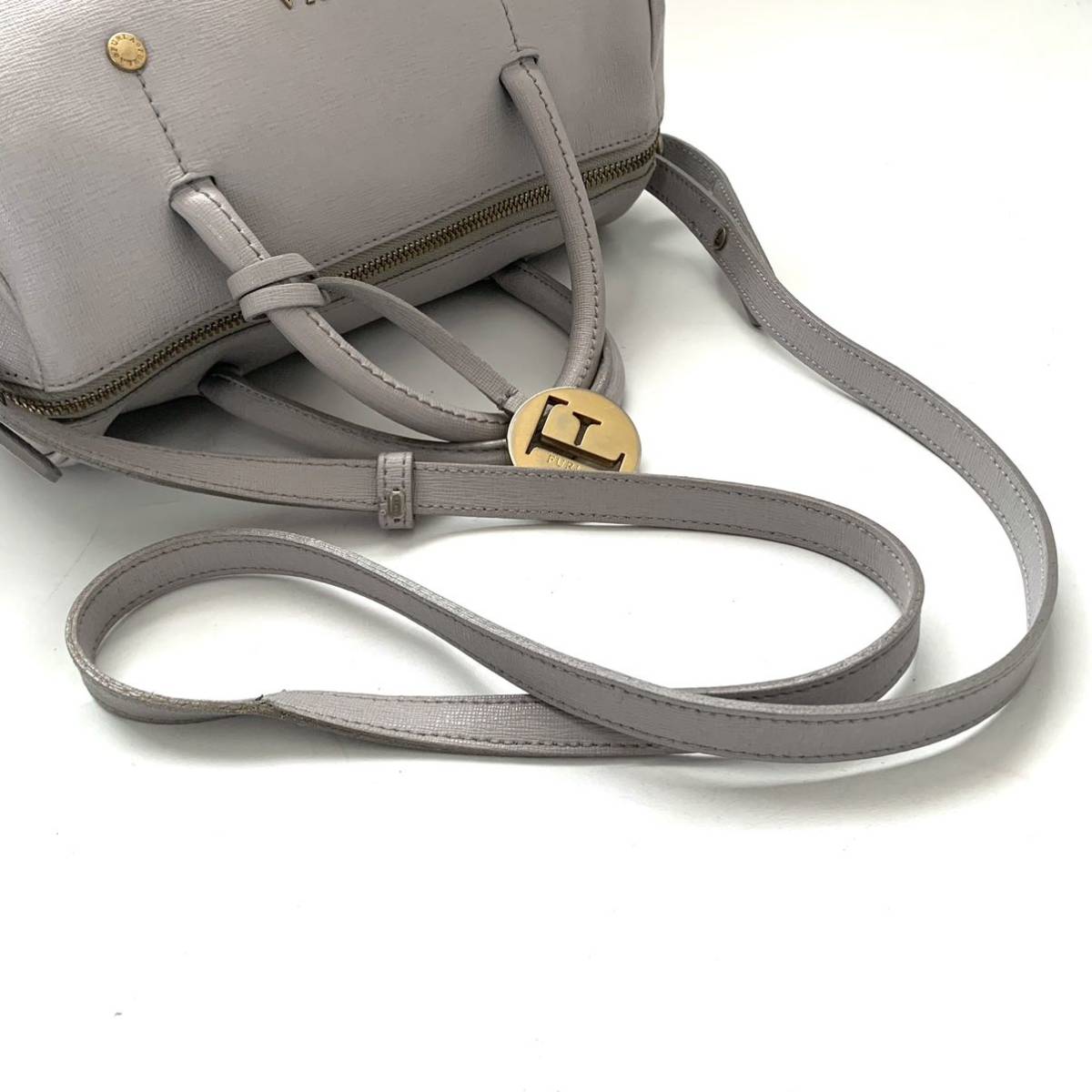 超美品バッグ【送料無料】FURLA フルラ 2way ハンドバッグ ショルダーバッグ ボストンバッグ グレー レディース ミニボストン カバン