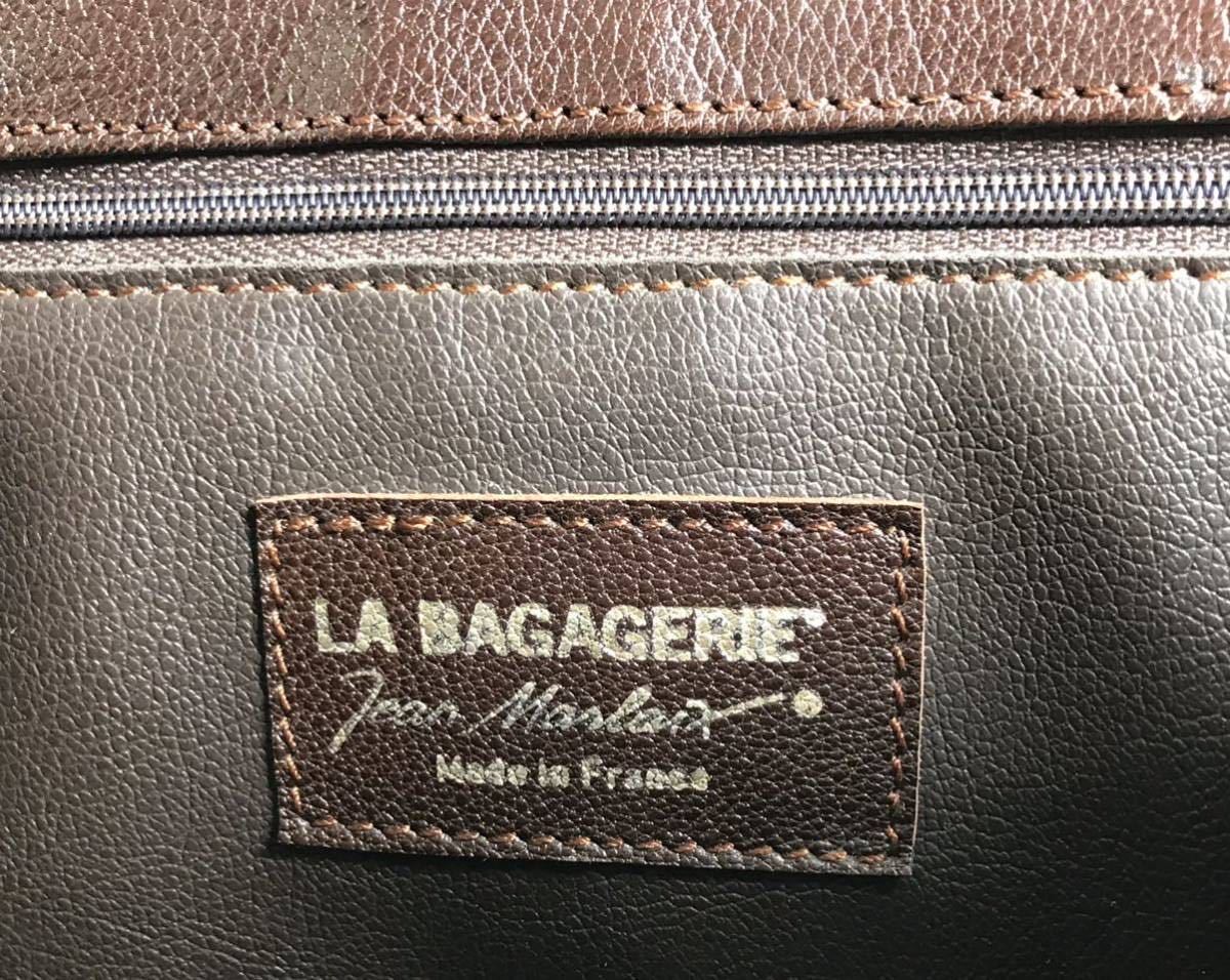 極美品 LA BAGSGERIE ラバガジェリー 2WAY 可愛い ダークブラウン 本革 iPad収納 軽量 ハンド&ショルダーバッグ です。