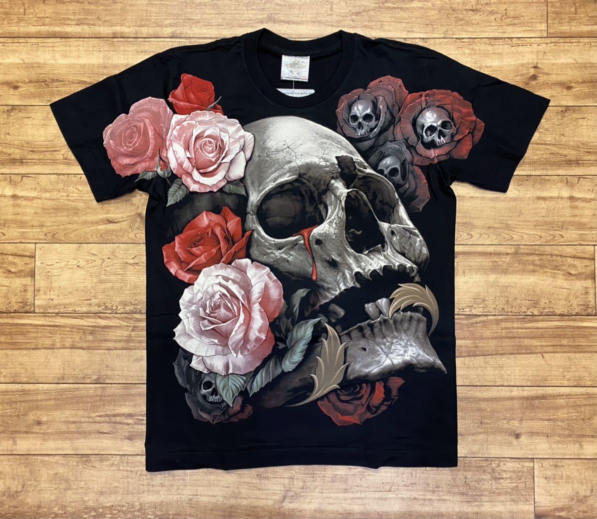 送料無料 新品 Tシャツ 薔薇とスカル 2XLサイズ 半袖Tシャツ 送料無料 新品 Tシャツ 薔薇とスカル 2XLサイズ 半袖Tシャツ