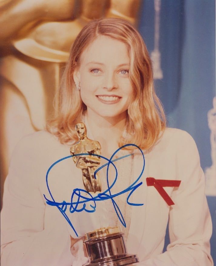 米国女優・映画監督・映画プロデューサー ジョディ・フォスター（Jodie Foster）直筆サイン入りカラー写真　大きさは約25cmX20cm