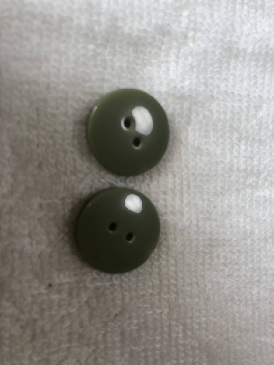 2941　約17㍉　緑　 ボタン ２個セット　ビンテージ　 未使用品　手芸　裁縫　おしゃれ　ハンドメイド　DIY　リメイク_画像2