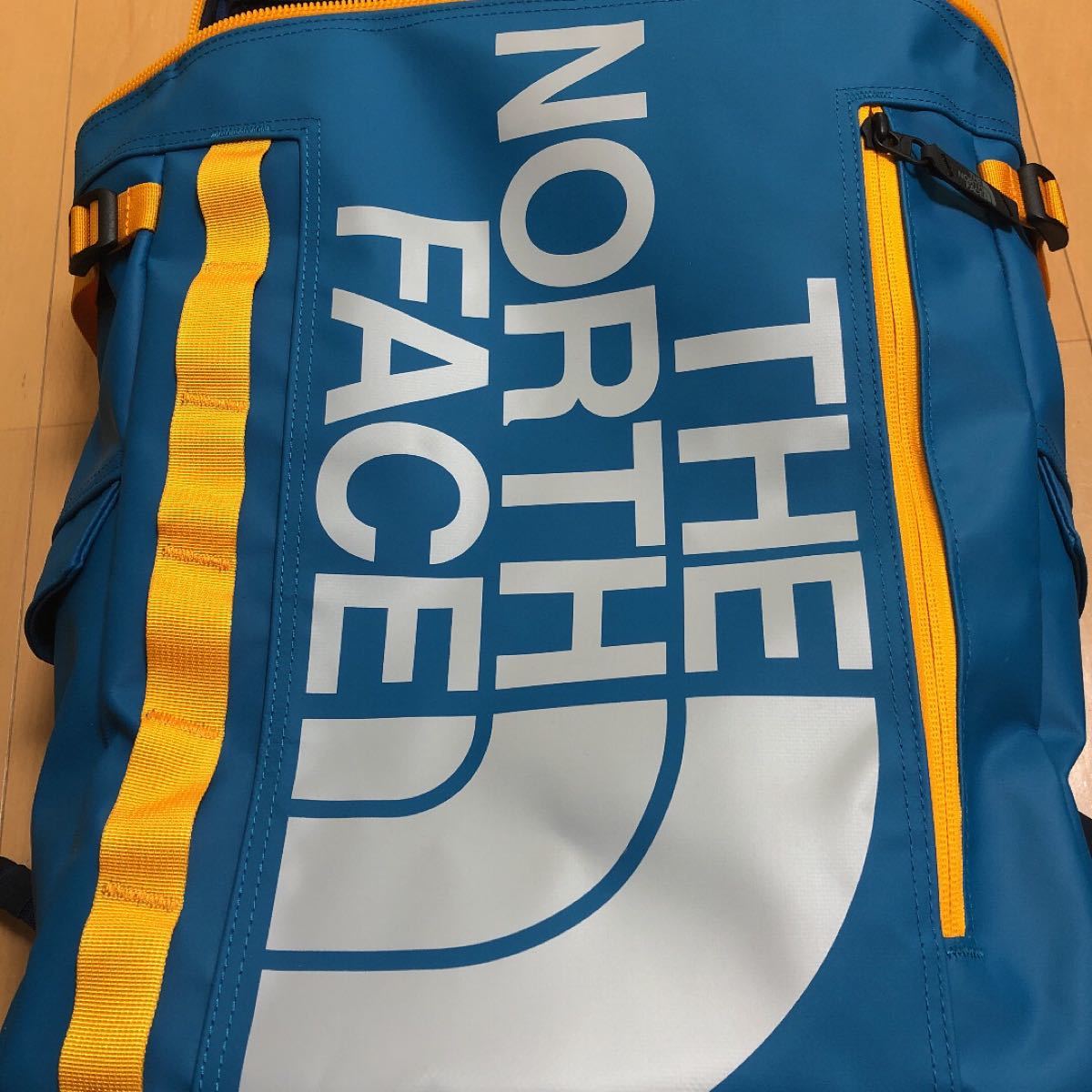 美品 完売品 希少カラー THE NORTH FACE BCヒューズボックス 美品 完売品 希少カラー THE NORTH FACE BCヒューズボックス