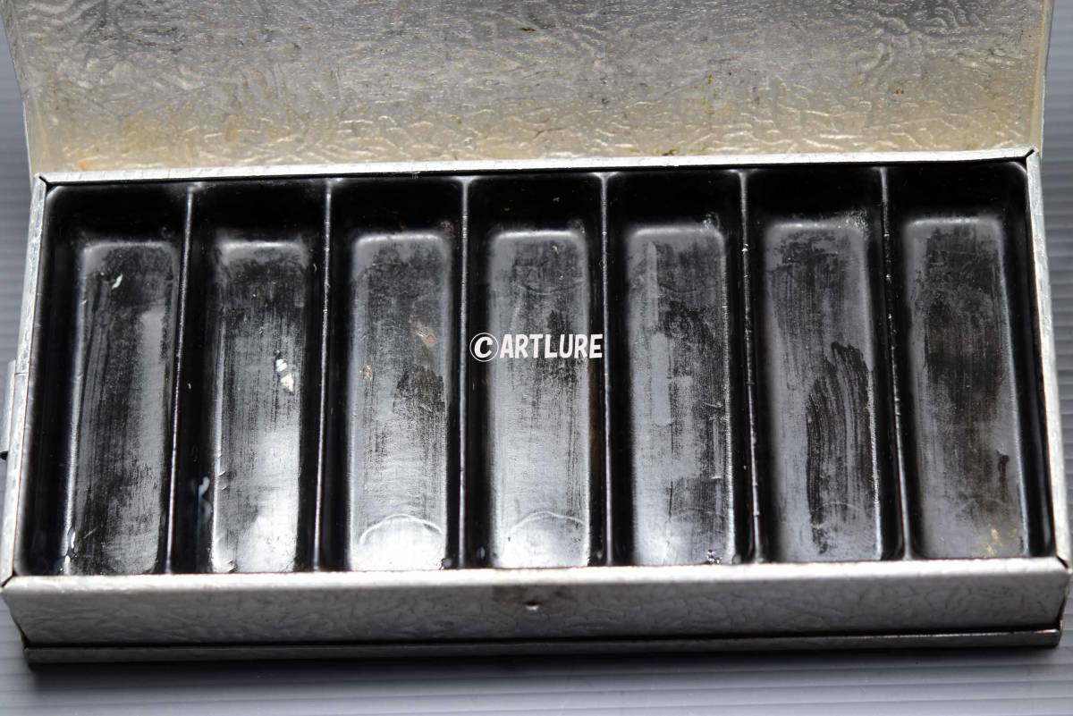 Umco 10　Lure Tackle Box アムコ タックルボックス アルミニウム ルアーボックス (A165-442A)ビンテージ＊＊初期のアルミしぼ模様　大柄_画像5