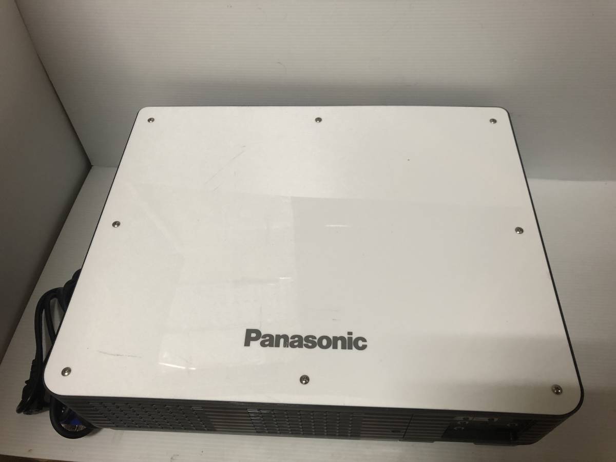 PANASONIC プロジェクター　TH-D5500 ★5000ルーメン 最大600型まで投影可能 ランプ使用635/647時間_画像7