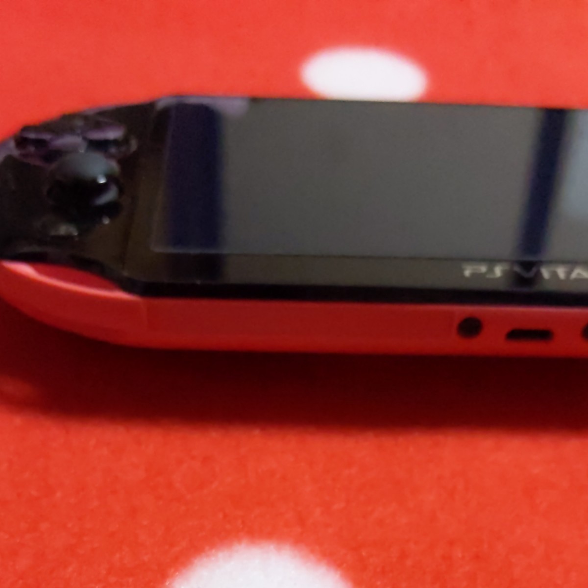 PlayStation Vita Wi-Fiモデル PCH-2000