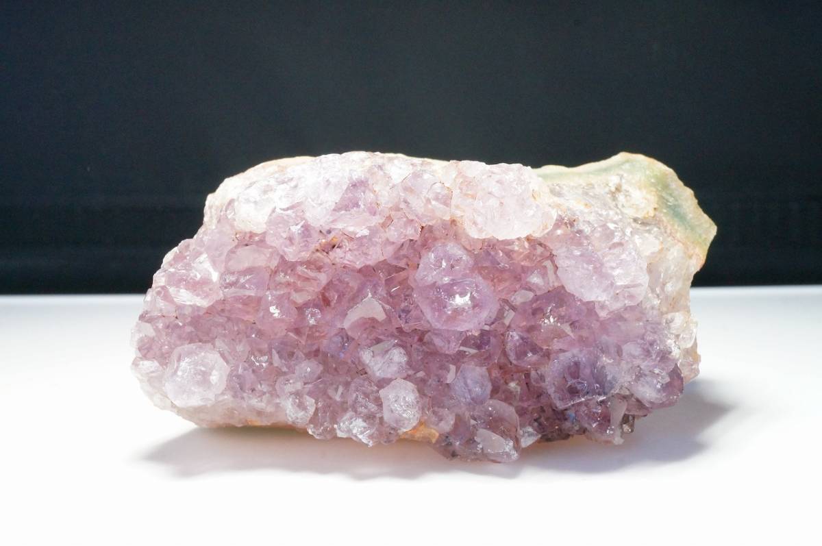 30年前の未使用在庫!アメジストウルグアイ産/amethyst /紫水晶/アメジスト【原石197g】_画像1