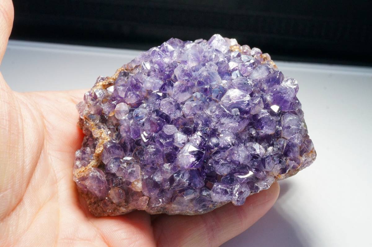 30年前の未使用在庫!アメジストウルグアイ産/amethyst /紫水晶/アメジスト【原石306g】_画像2