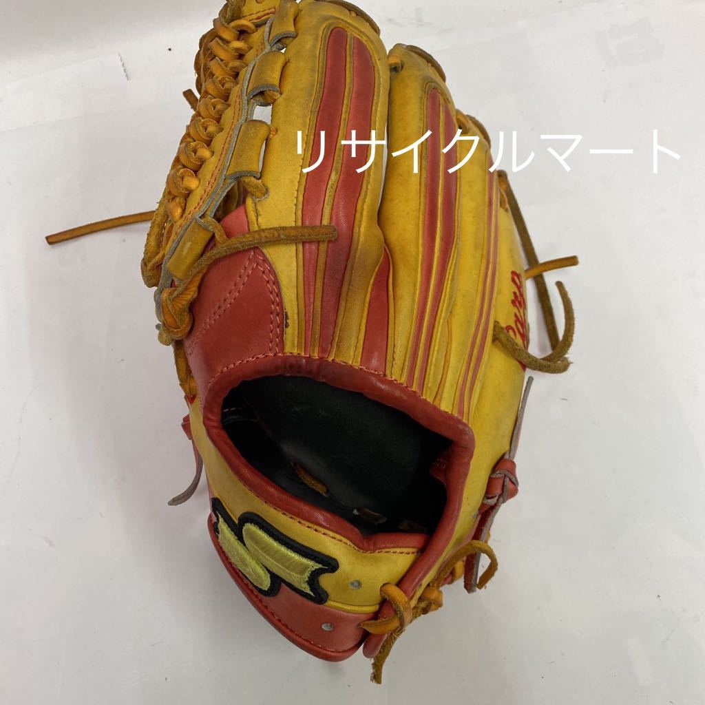  редкость редкий Hiroshima Toyo Carp Satake . futoshi изначальный игрок реальное использование перчатка 13 номер времена 2006 год из 2007 год на данный момент Hiroshima. удар .. рука satake 13 SSK перчатка 