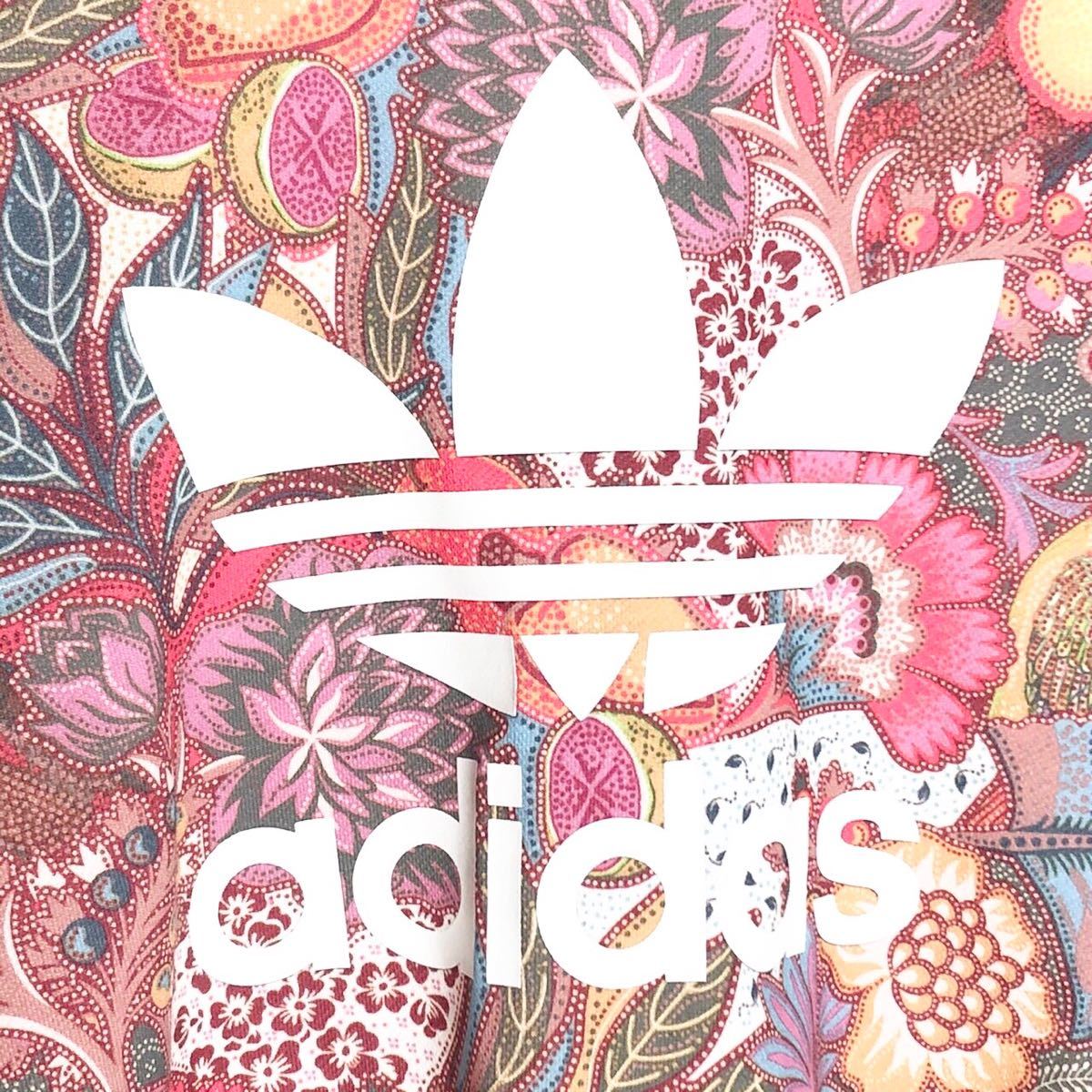 Paypayフリマ Adidas アディダス パーカー フローラル 花柄 花束模様 大きめ 激レア Paypayフリマ Adidas アディダス パーカー フローラル 花柄 花束模様 大きめ 激レア