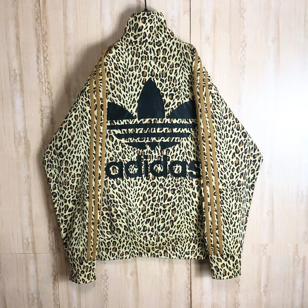 adidas アディダス トラック ジャケット ジャージ ヒョウ柄 レオ adidas アディダス トラック ジャケット ジャージ ヒョウ柄 レオ