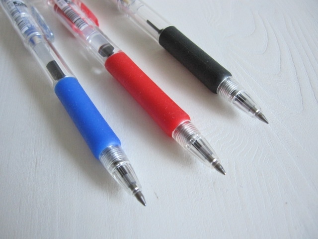 新品 ゼブラ ボールペン 黒0.5 赤0.7 青0.7芯 JIM-KNOCK ボールペン 3本 未使用 ボールペン 美品 油性ボールペン 文房具 綺麗 事務用品 得_画像5