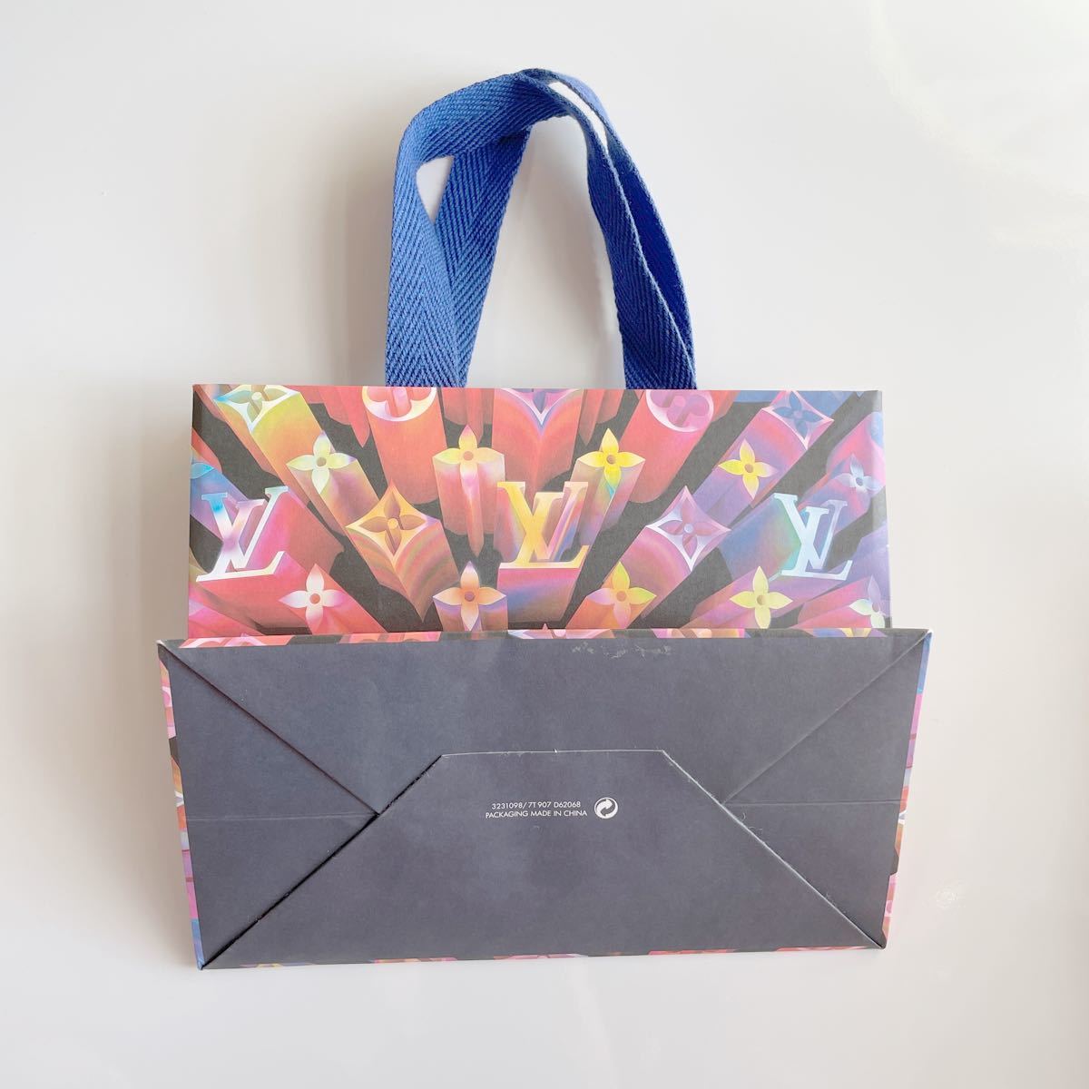 LOUIS VUITTON 】 限定 ショッパー ショップバッグ 紙袋 LOUIS VUITTON 】 限定 ショッパー ショップバッグ 紙袋