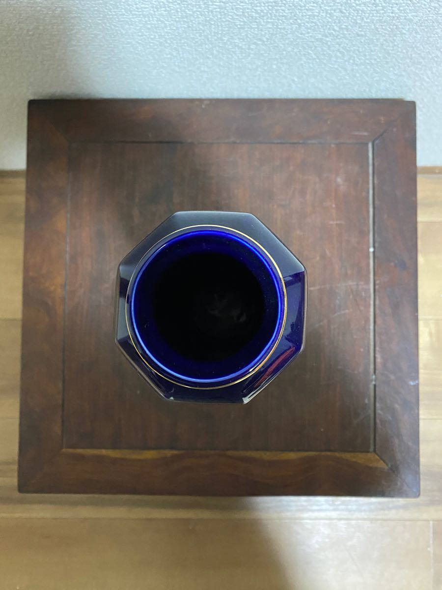 花瓶　陶器　インテリア　生花　藍色　瑠璃　壺　骨董品　置物　模様　絵　鳥