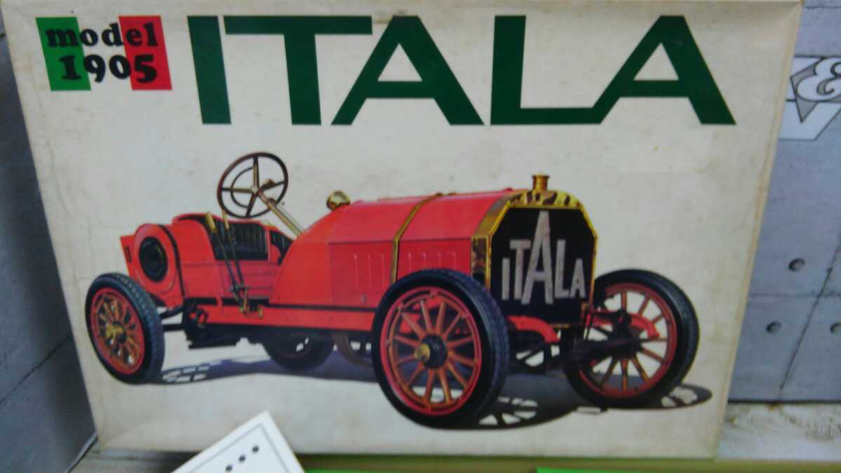 バンダイ　ITALA イターラ　model 1905 1/16スケール　クラシックカー　シリーズ　ビンテージ希少 未作成コレクション