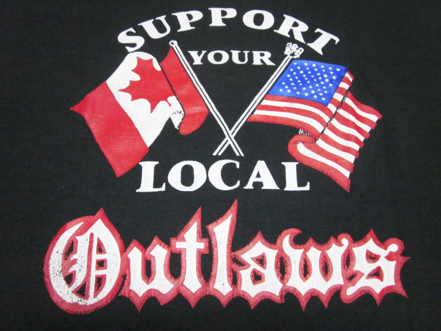 即決 ★ 90年代 ビンテージ Outlaws mc バイカー 国旗 Tシャツ ★ 卍 ヘルズ エンジェルス SS ハーレー ダビッドソン_画像2