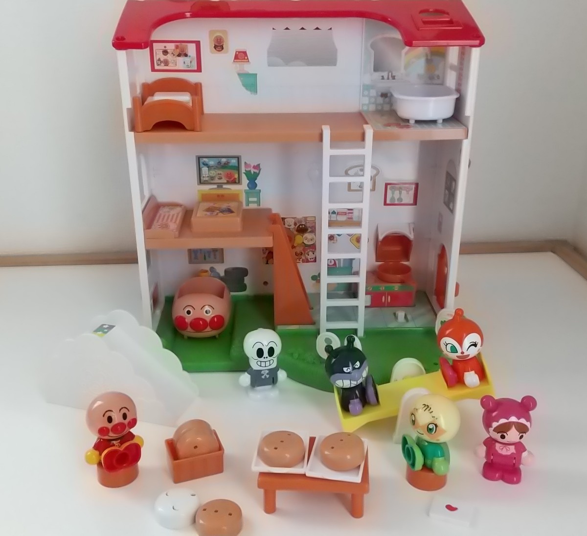 Paypayフリマ アンパンマンパン工場ハウス Paypayフリマ アンパンマンパン工場ハウス