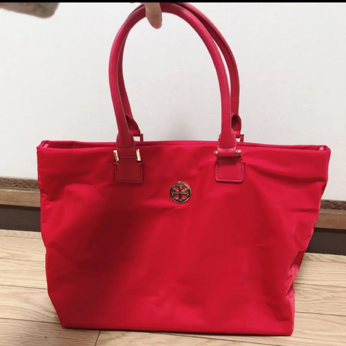 大幅値下げ中!美品 トリーバーチ ナイロン トートバッグ