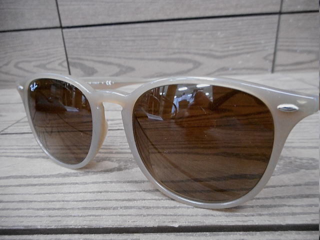 Ray-Ban (レイバン) サングラス RB4259F 53 616613 ベージュ ダークブラウングラデーション_画像2