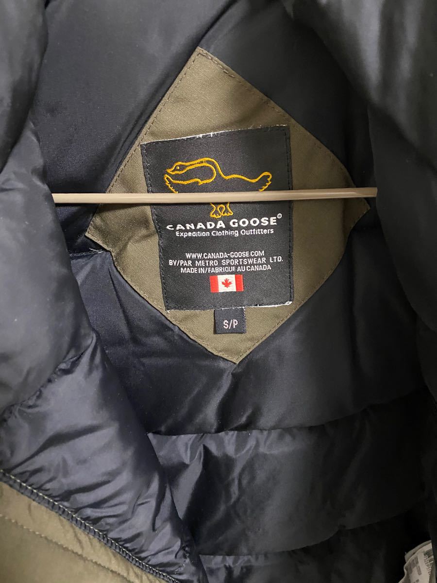 カナダグース カーキ Expedition ダウンジャケット