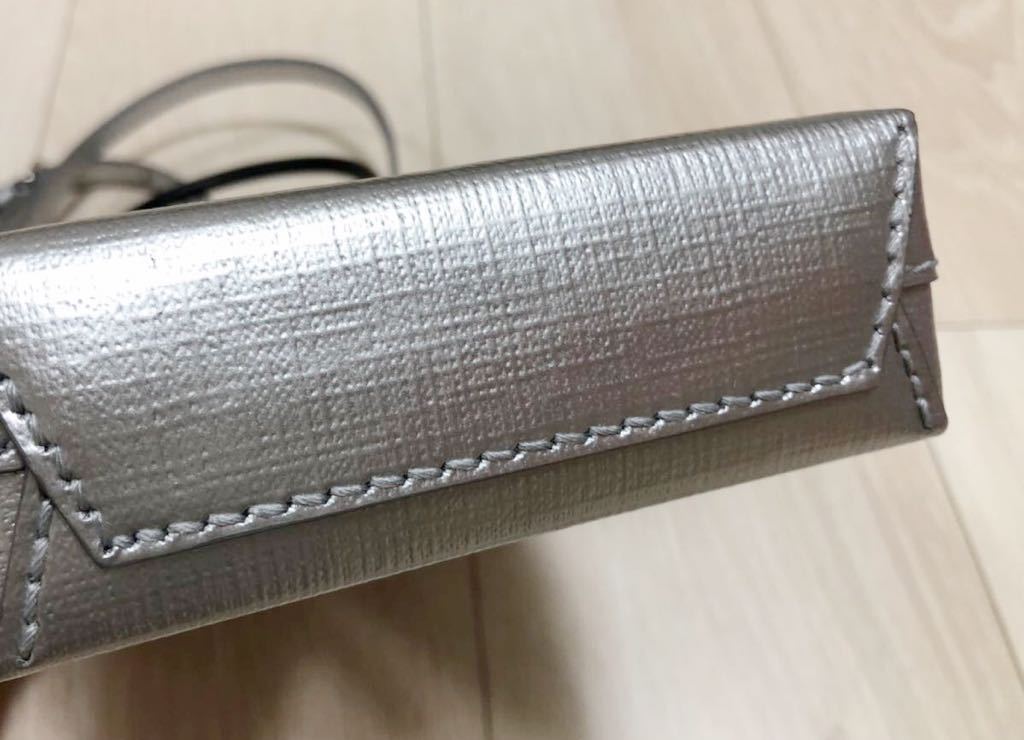 新品 BALENCIAGA SHOPPING PHONE HOLDER シルバー ミニバッグ 新品 BALENCIAGA SHOPPING PHONE HOLDER シルバー ミニバッグ